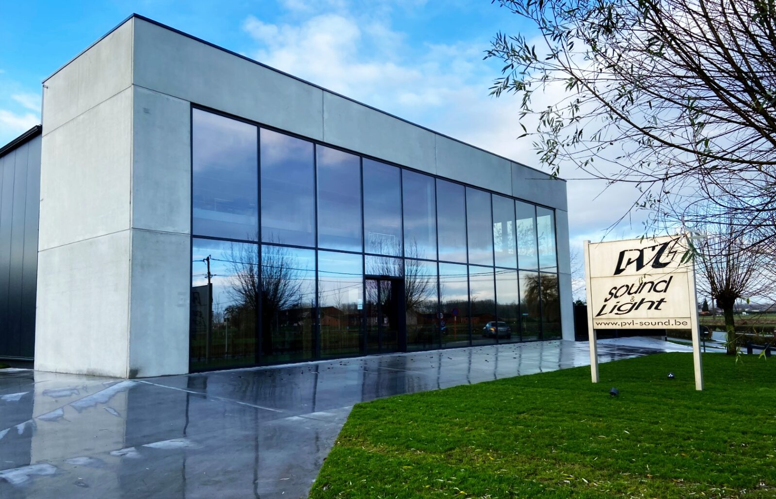 pvl sound light gebouw